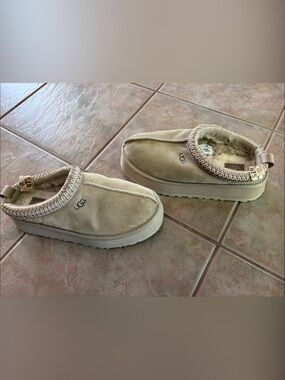 UGG Women's Tasman Slippers